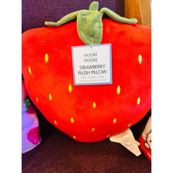 Strawberry shortcake and Hello kitty bundle - Picture 10 of 10